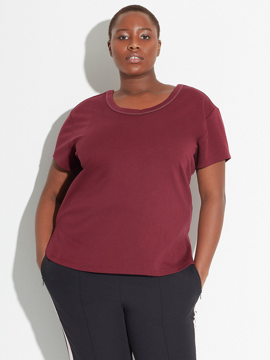 Plus Size Burgundy T-Shirt, Women's Plus Size Shirts - See Rose Go – See ROSE