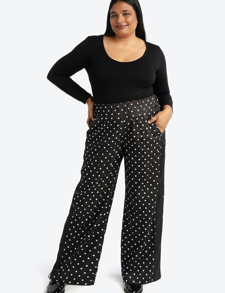 see-rose-go-plus-size-comfy-chic-polka-dots-black-wide-leg-pants_40b2e265-0d4b-47ce-93a1-5aca0f7e48e5.jpg