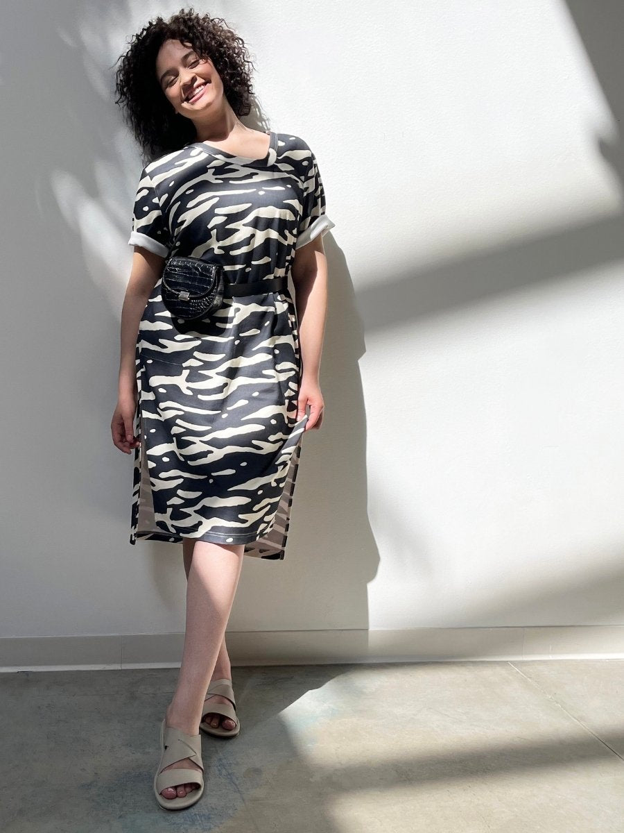Plus Size Zebra T-Shirt Midi Dress, Women's Plus Size Designer Dresses - See Rose Go 3 / ModernZebra - See Rose Go Plus Size Zebra T-Shirt Midi Dress, Women's Plus Size Designer Dresses - See Rose Go 3 / ModernZebra - See Rose Go